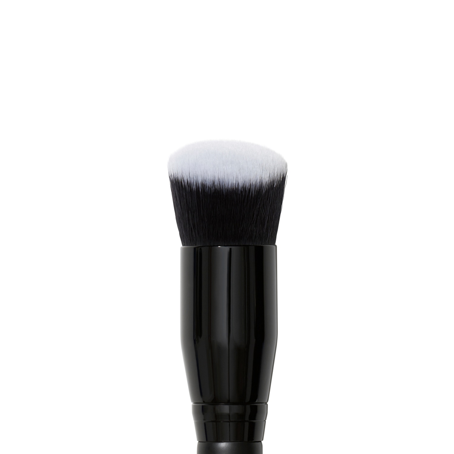 E.L.F. LIQUID BLUSH BRUSH (BROCHA SUAVE Y ANGULAR PARA RUBOR)